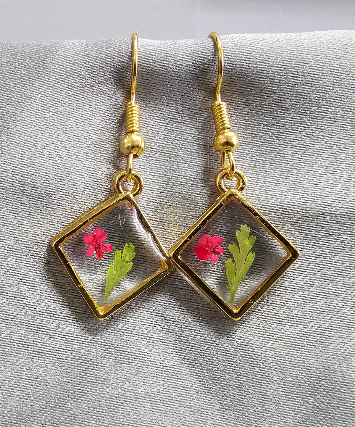 *Limited Edition* Red Flower & Leaf Earrings (Diamond Gold)