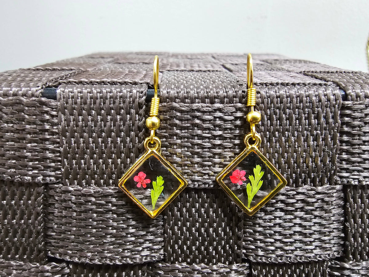 *Limited Edition* Red Flower & Leaf Earrings (Diamond Gold)