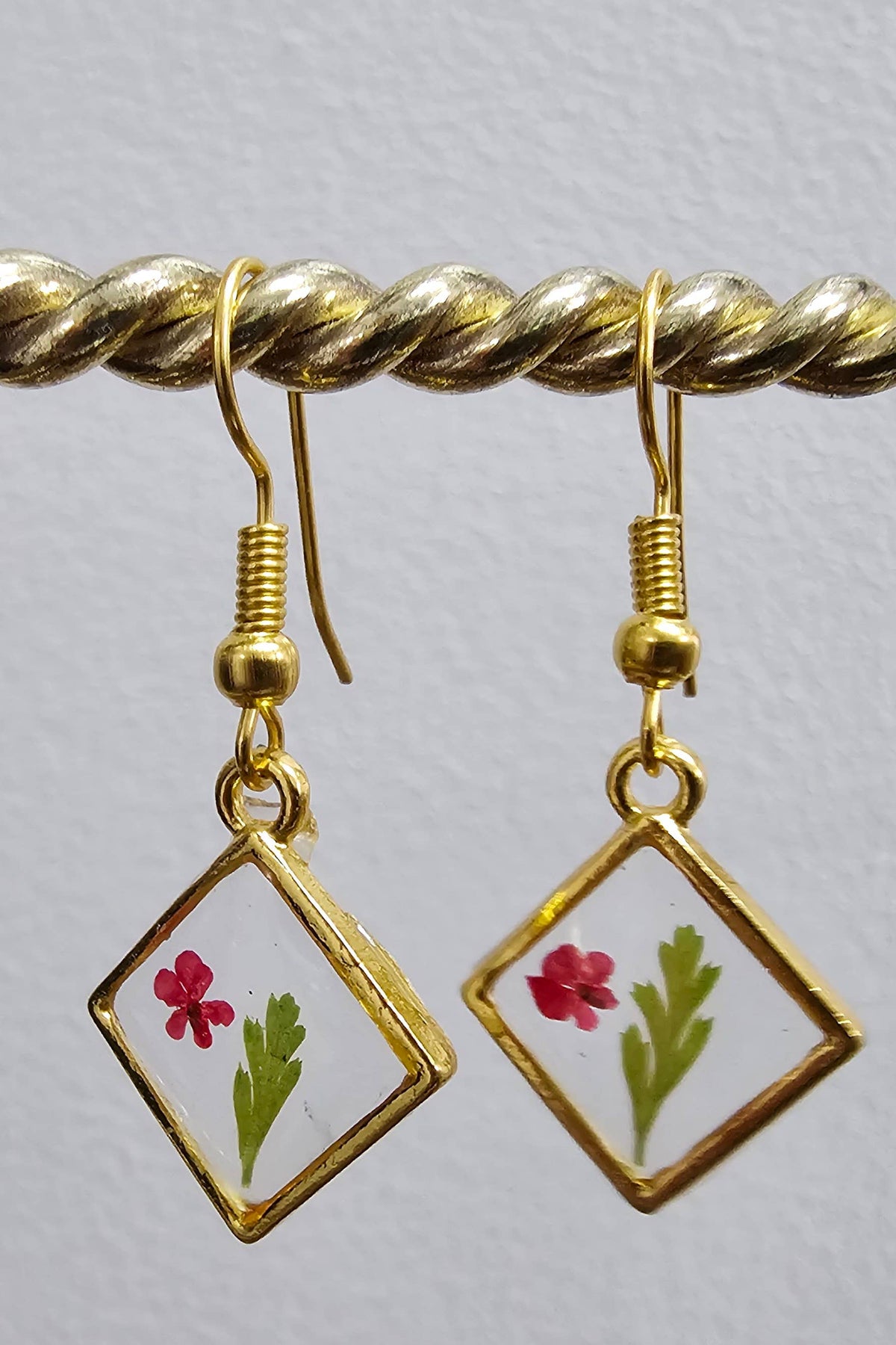 *Limited Edition* Red Flower & Leaf Earrings (Diamond Gold)