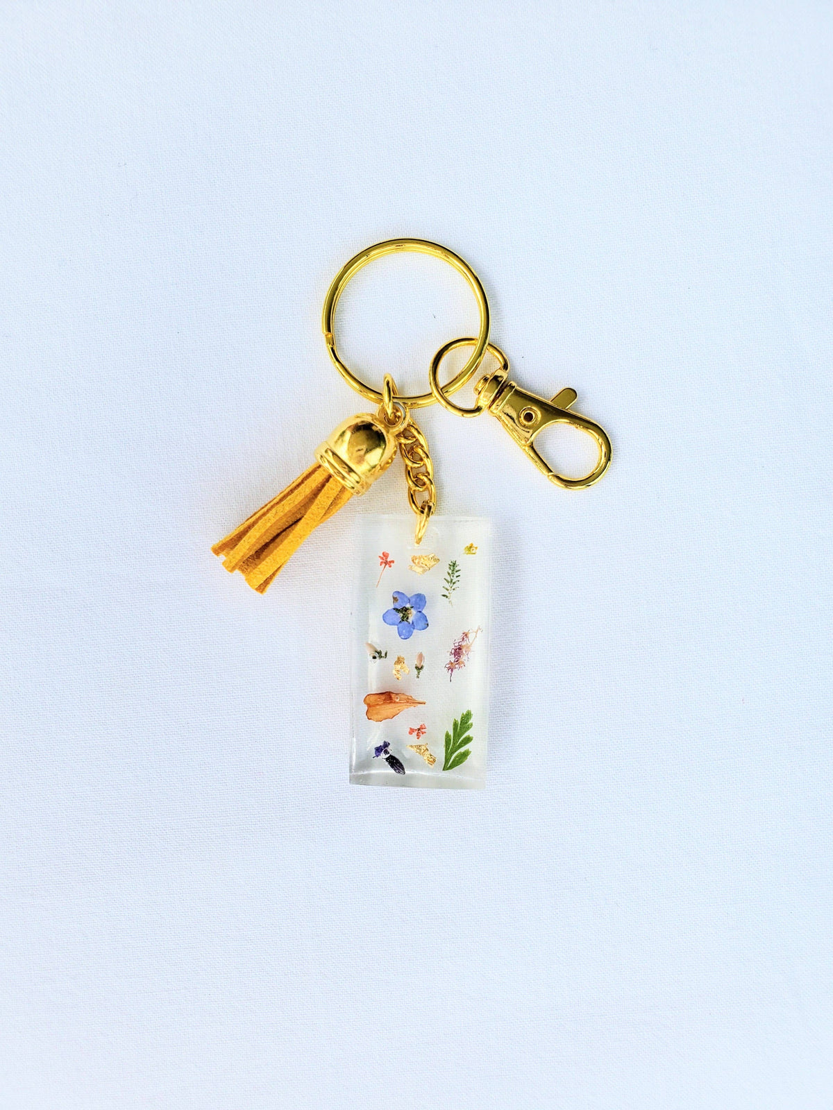 Mixed Wildflower Keychain (Gold Ring)