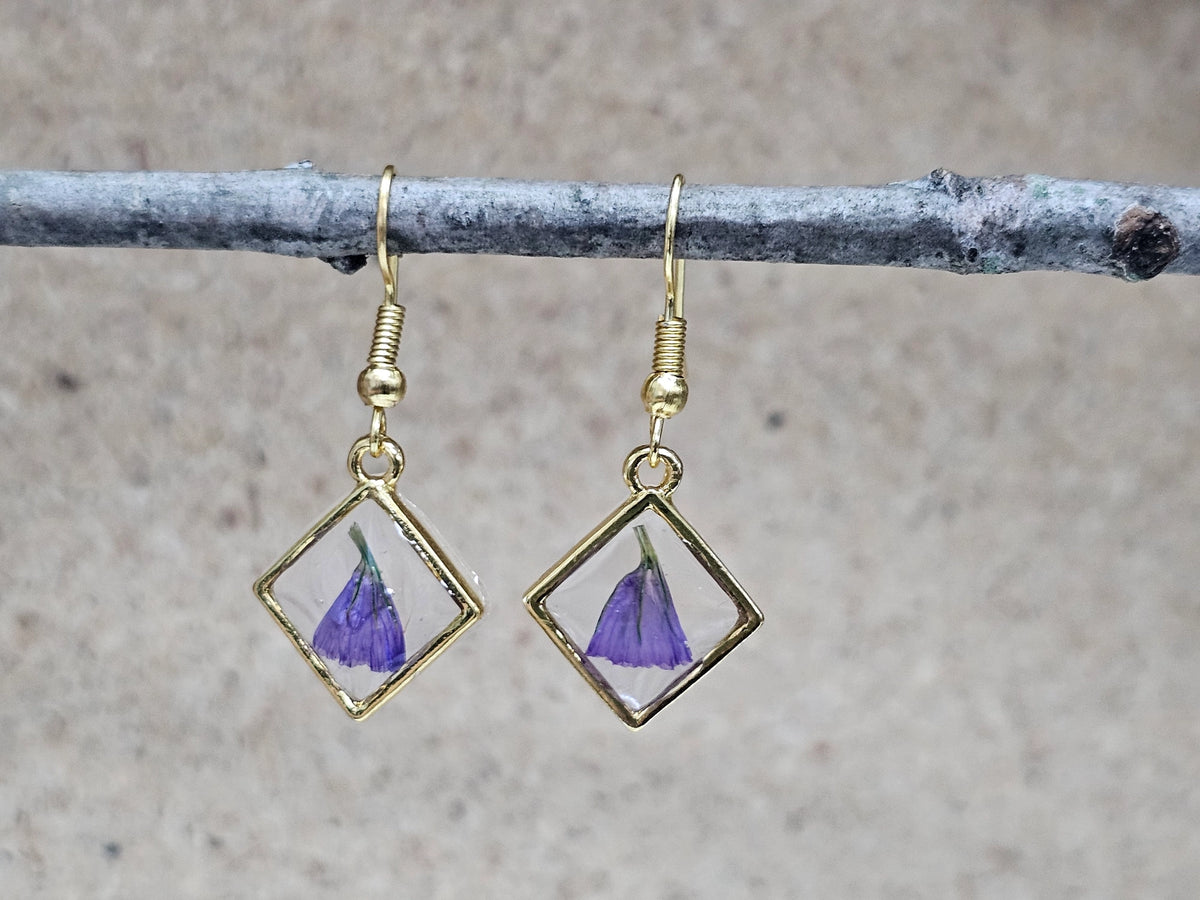 Sea Lavender Earrings (Diamond Gold)